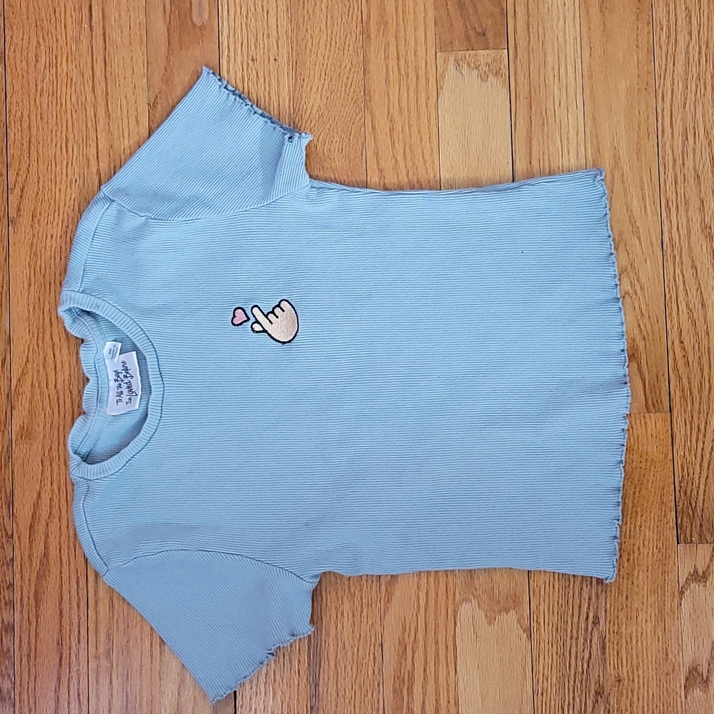 2/$20 Korean inspired ribbed Tee sz S